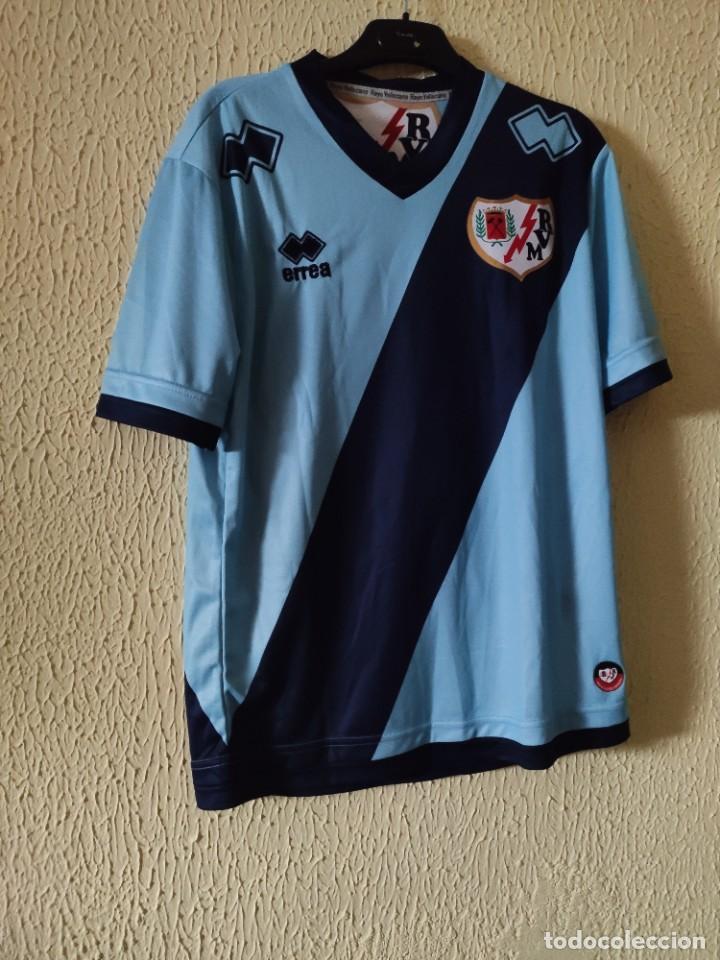 Sports collectibles: Original | Camiseta de Futbol | Talla M | Rayo Vallecano - dorsal 20 - match worn