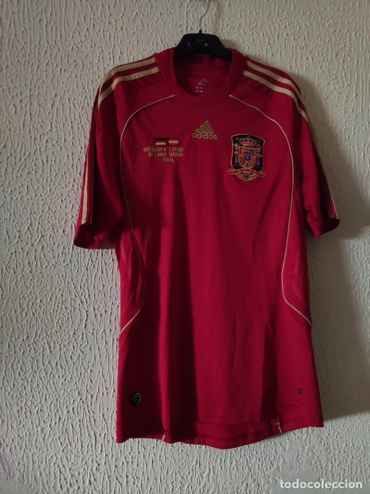 Colecionismo desportivo: Original | Camiseta de Futbol | Talla M | Seleccion de Espa&ntilde;a final euro 2008 - firmas en el reverso