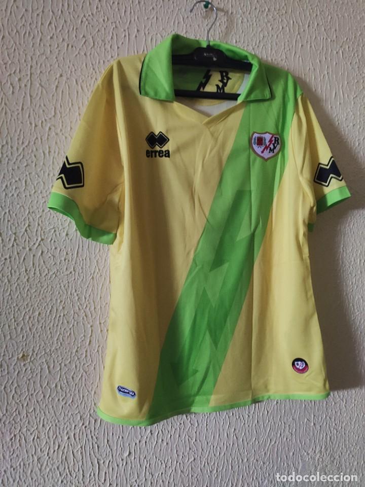 Coleccionismo deportivo: Original | Camiseta de Futbol | Talla S | Rayo Vallecano - dorsal 21 - match worn