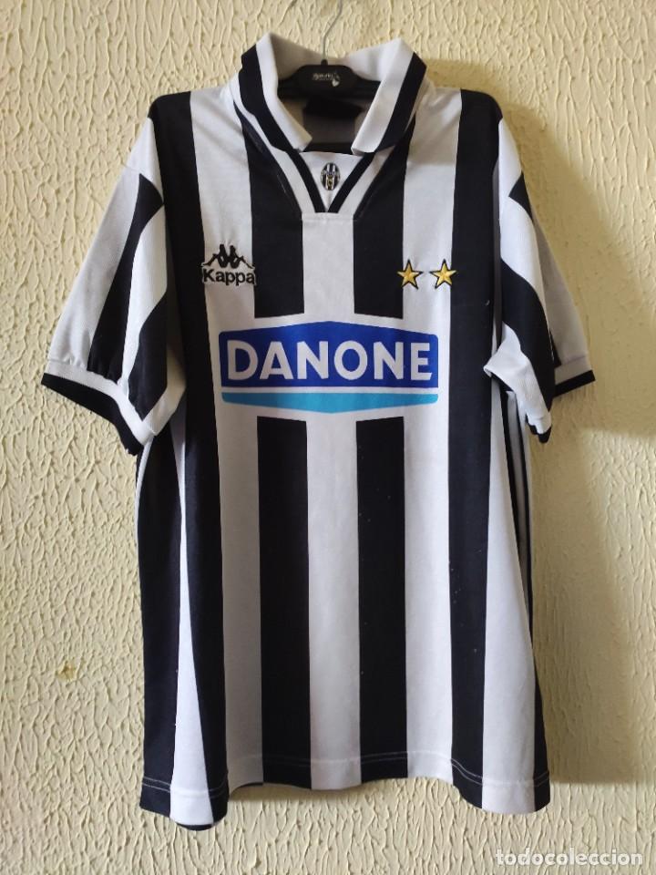Coleccionismo deportivo: Original | Camiseta de Futbol | Talla S | Juventus de Turin - Juve - de los a&ntilde;os 90