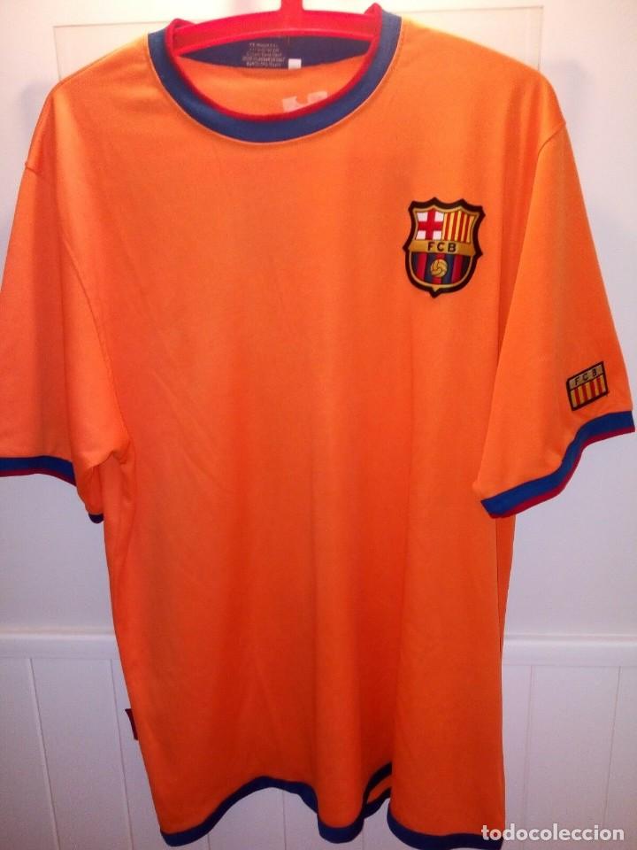 Coleccionismo deportivo: FC BARCELONA CAMISETA DE RONALDI&Ntilde;O CON EL 10, COLOR NARANJA, COLECCIONISTAS