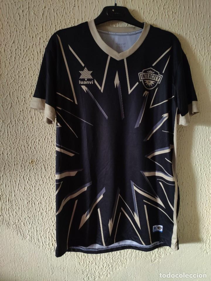 Sports collectibles: Camiseta de Futbol | Original | Talla M | CF Intercity - dorsal 4 - match worn