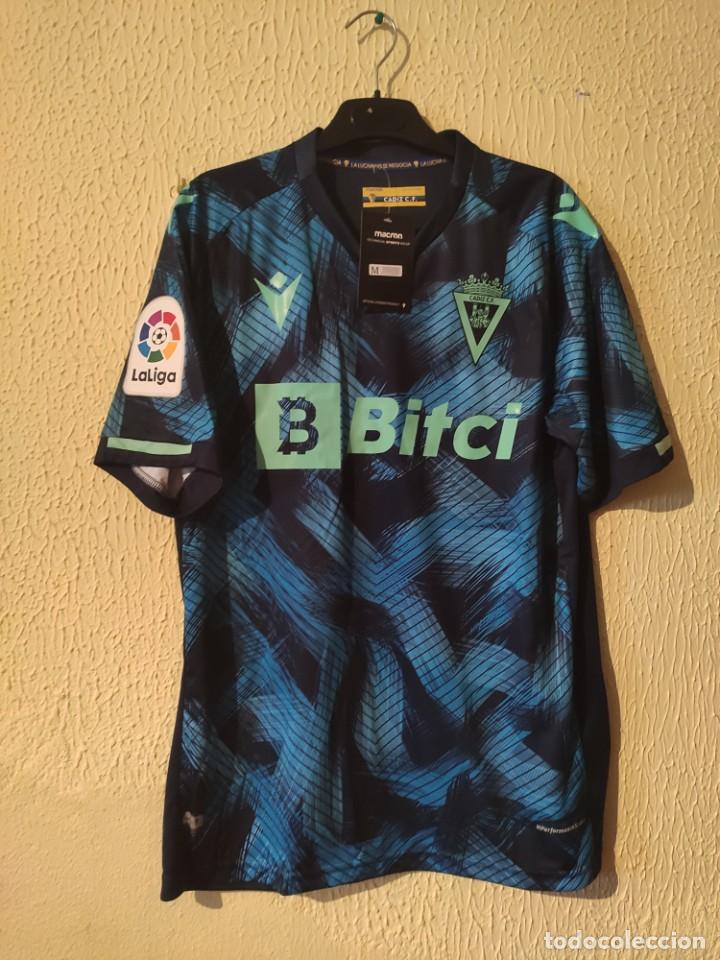 Sports collectibles: Leer anuncio | Nueva a estrenar | Camiseta de Futbol | Talla M | Cadiz CF