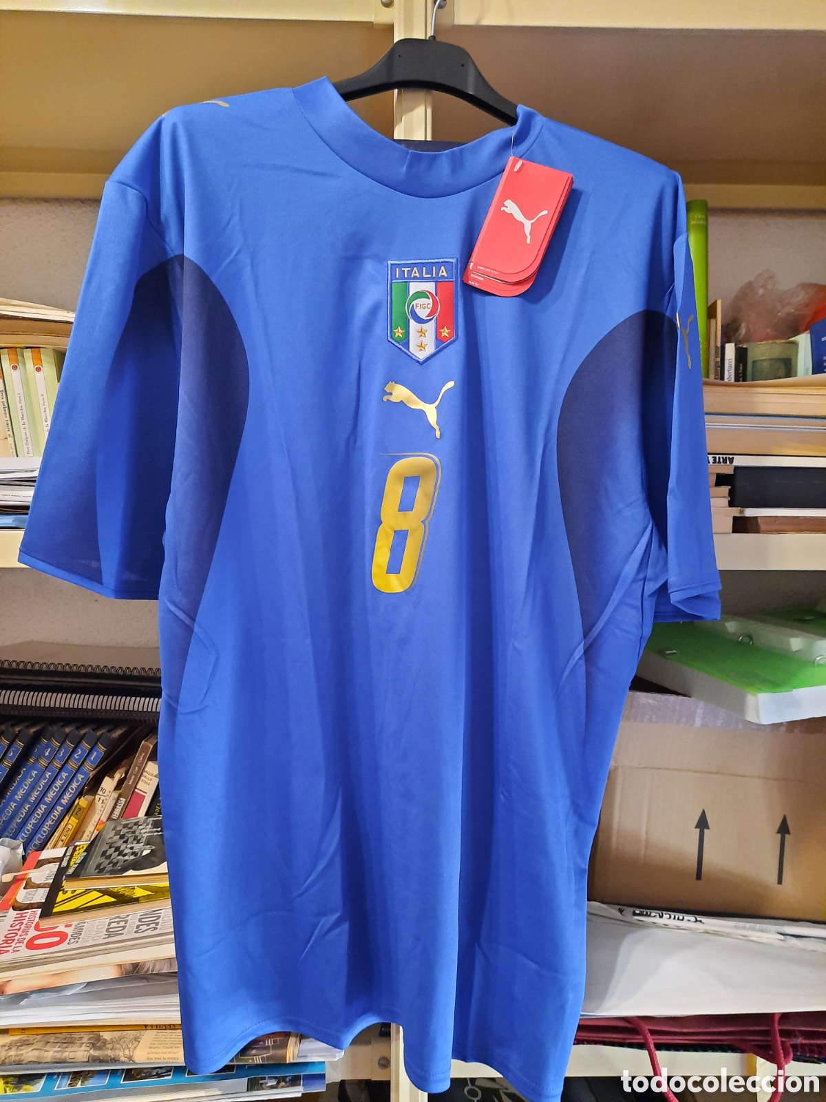 Sports collectibles: Camiseta Italia campe&oacute;n mundial Alemania 2006