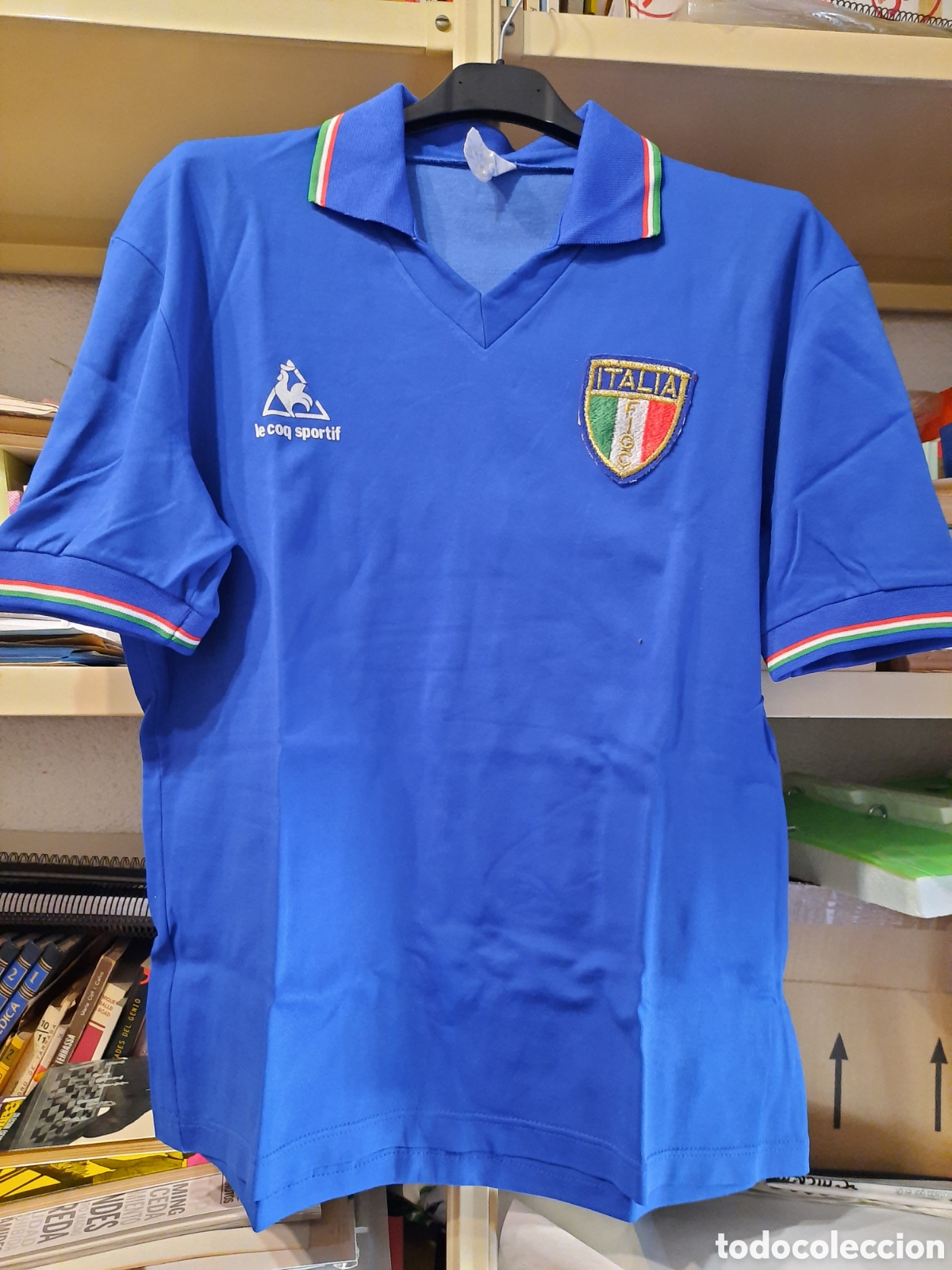 Sports collectibles: Camiseta Italia campe&oacute;n mundial Espa&ntilde;a 82