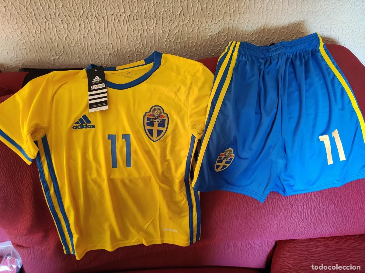Colecionismo desportivo: Leer anuncio | Nueva | Camiseta de Futbol | Talla ni&ntilde;o 7-8 a&ntilde;os | Seleccion de Suecia - 11 GUDETTI