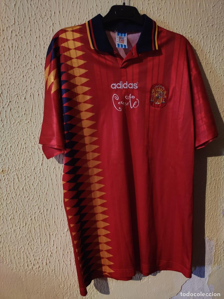 Collezionismo sportivo: Original | Camiseta de Futbol shirt | Talla M | Seleccion de Espa&ntilde;a - dorsal 5 - capote
