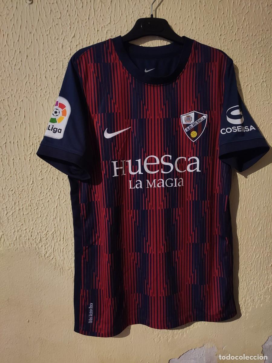 Sports collectibles: Original | Camiseta Futbol shirt | Talla M | SD Huesca - 8 Patrick Soko - match worn