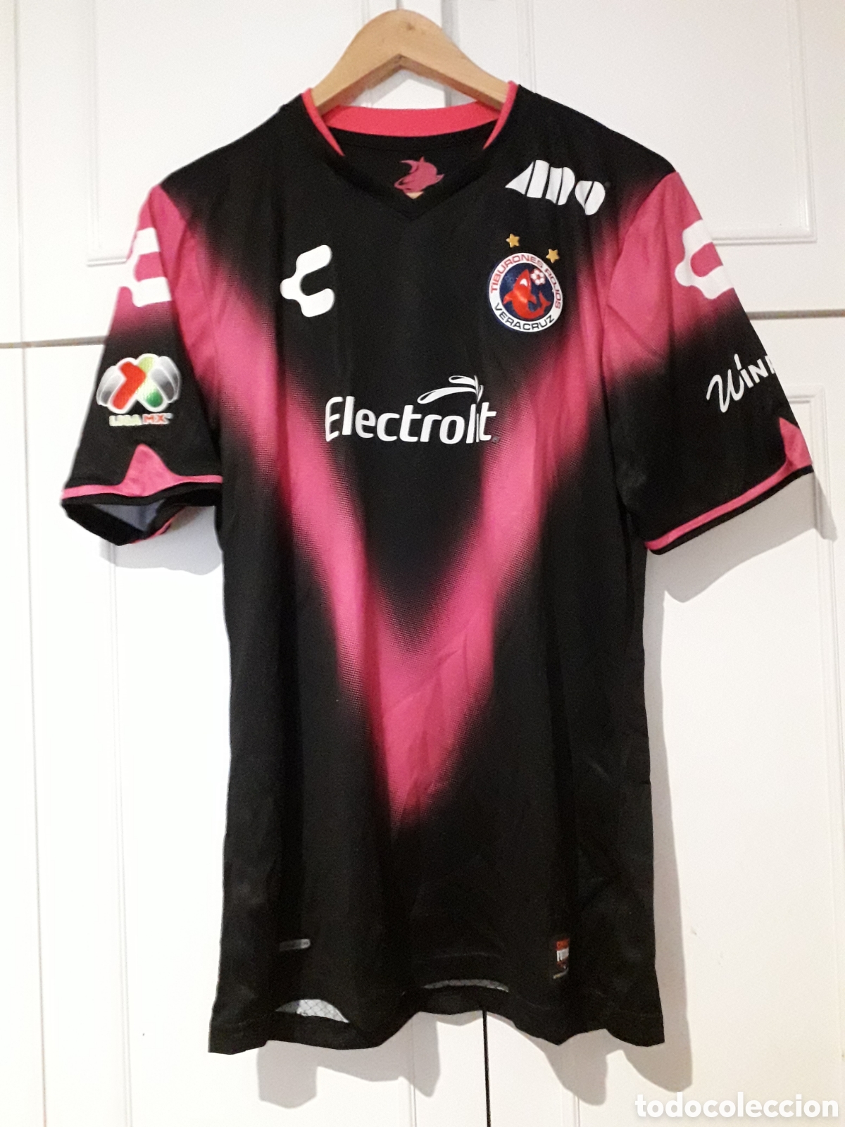 Sports collectibles: Camiseta reserva matchworn Tiburones Rojos de Veracruz