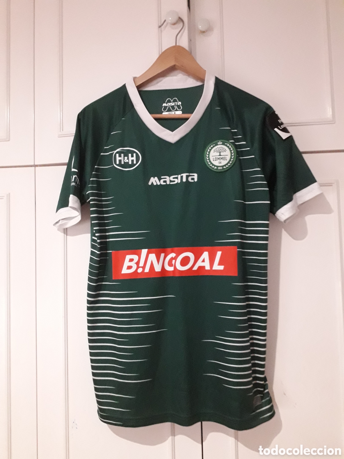 Sports collectibles: Camiseta matchworn Lommel de B&eacute;lgica