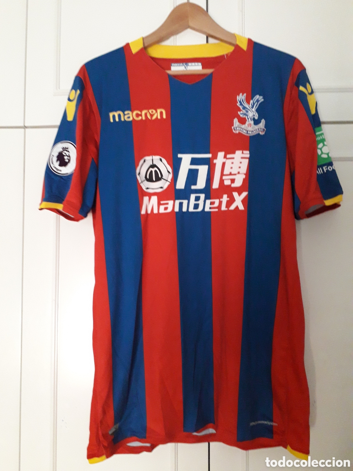 Coleccionismo deportivo: Camiseta oficial Crystal Palace FC van Aaholt