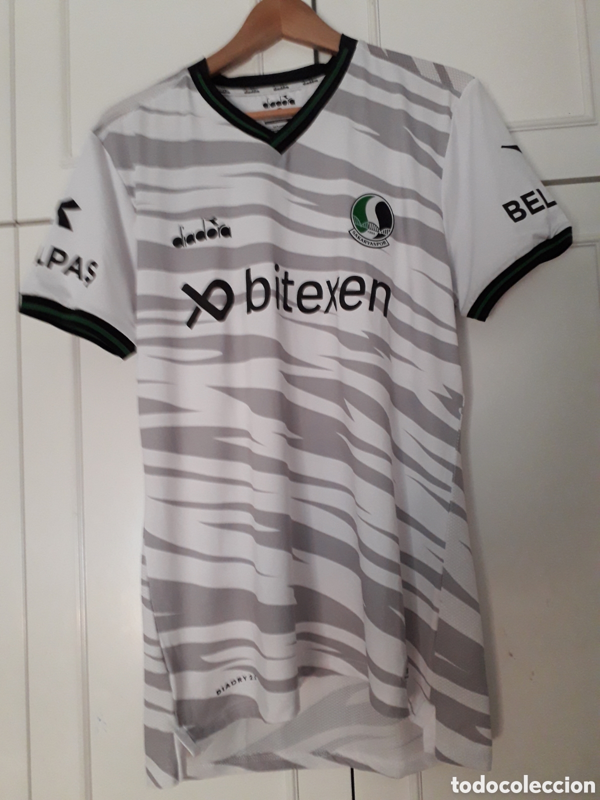 Coleccionismo deportivo: Camiseta oficial Sakaryaspor SK de Turqu&iacute;a