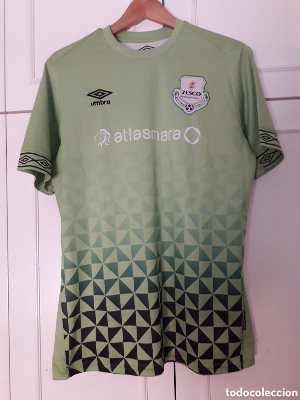 Sports collectibles: Camiseta oficial Zesco FC Zambia
