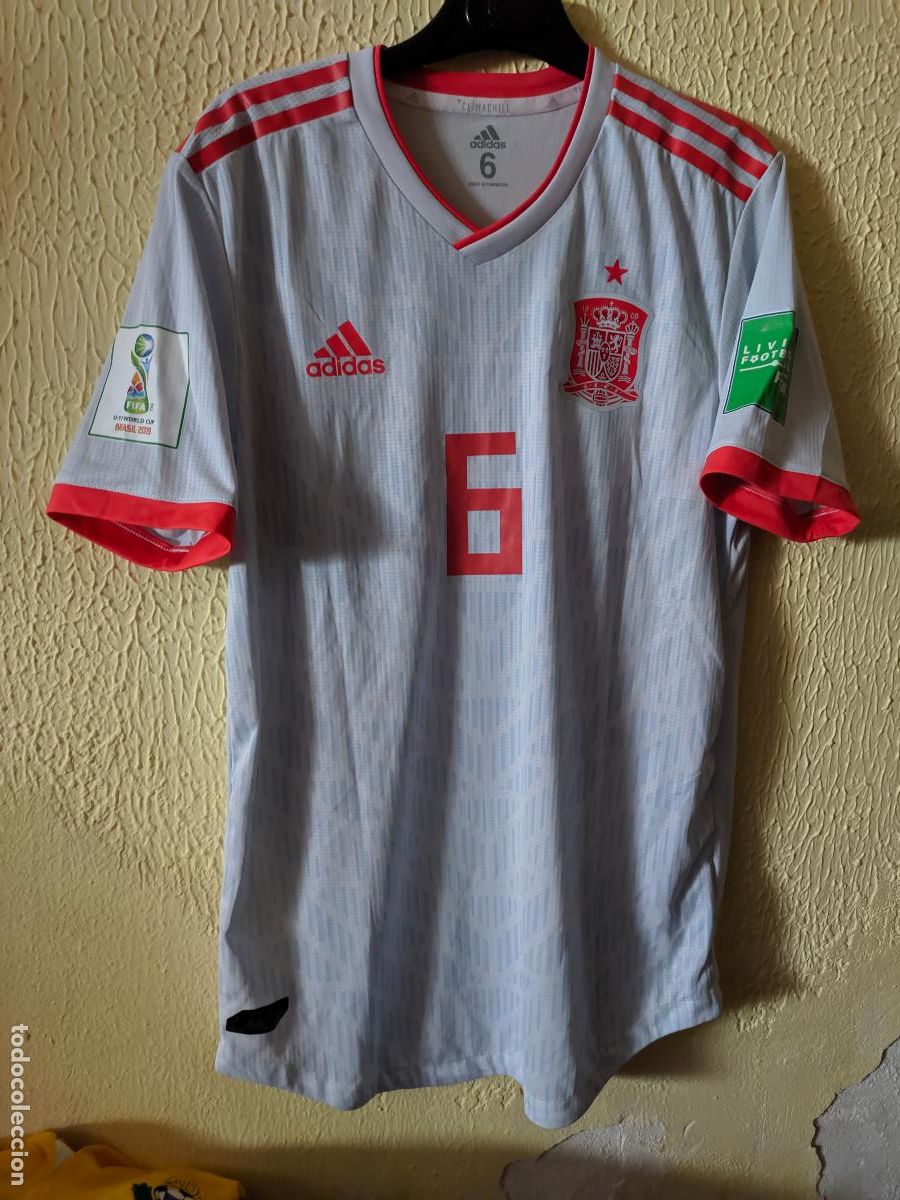 Coleccionismo deportivo: Mundial Player | Original | Camiseta Futbol | Talla 6 - M | Seleccion de Espa&ntilde;a - 6 Aitor Gelardo
