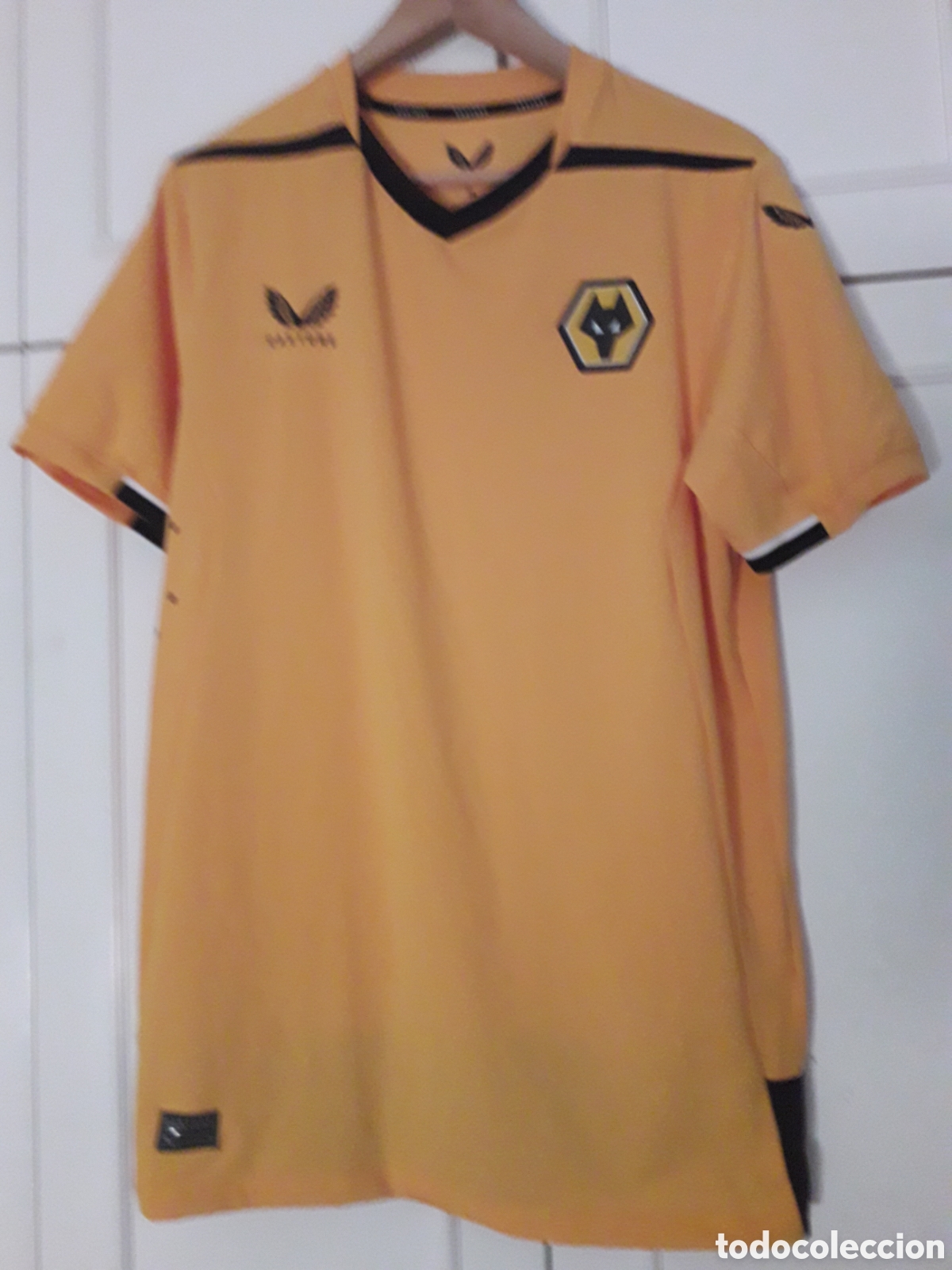 Colecionismo desportivo: Camiseta oficial Wolverhampton Wanderers Inglaterra