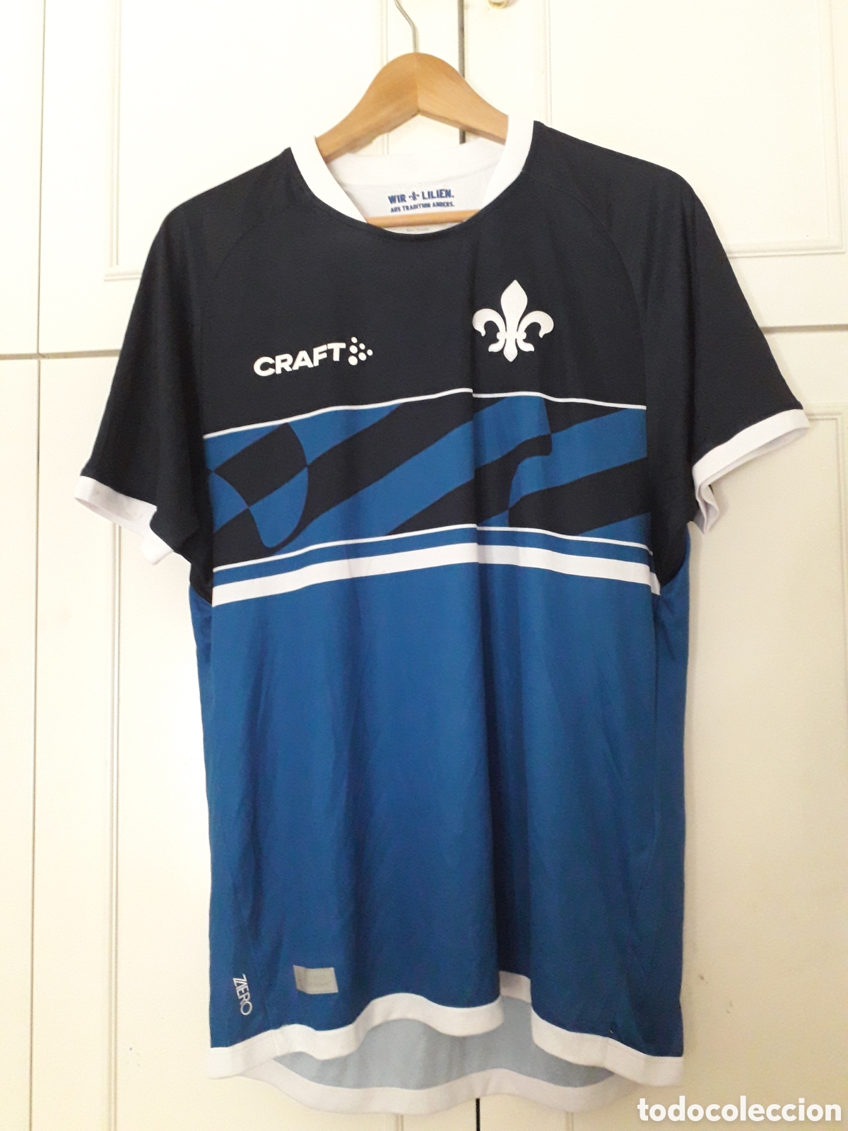 Colecionismo desportivo: Camiseta oficial Darmstadt Alemania
