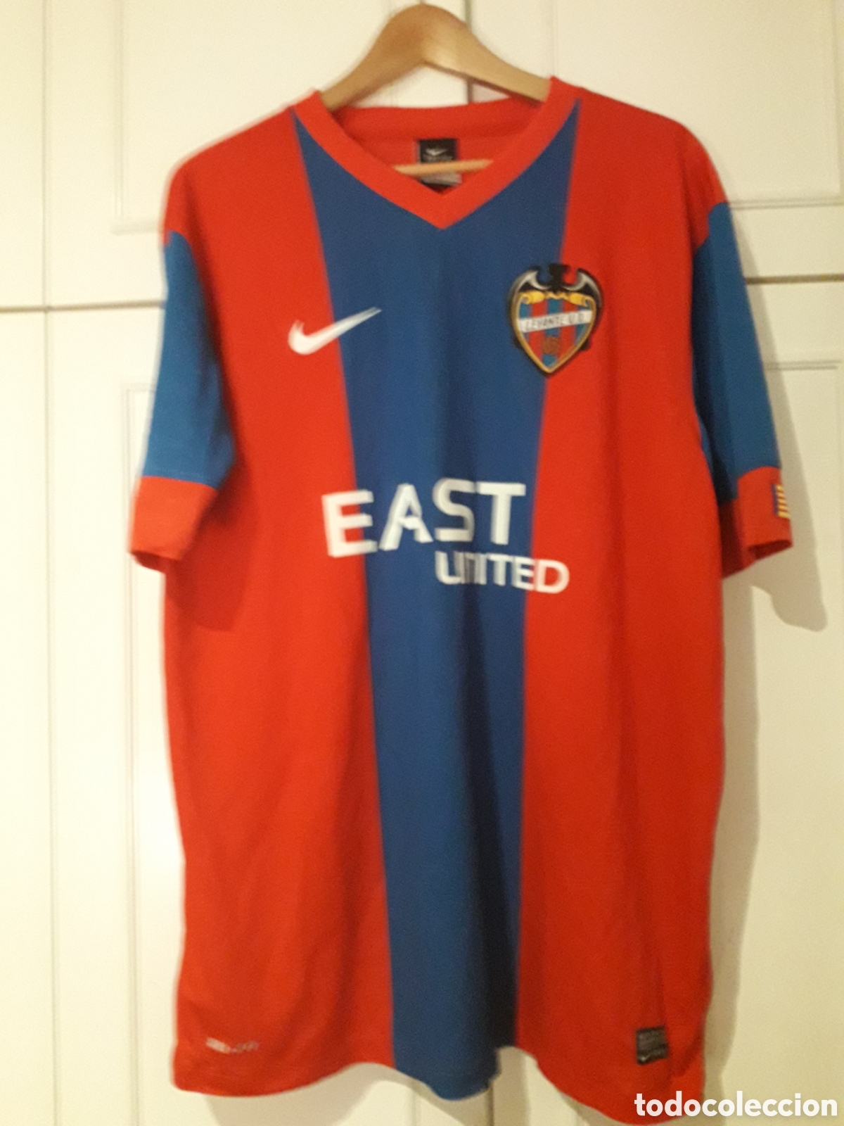 Colecionismo desportivo: Camiseta oficial UD Levante
