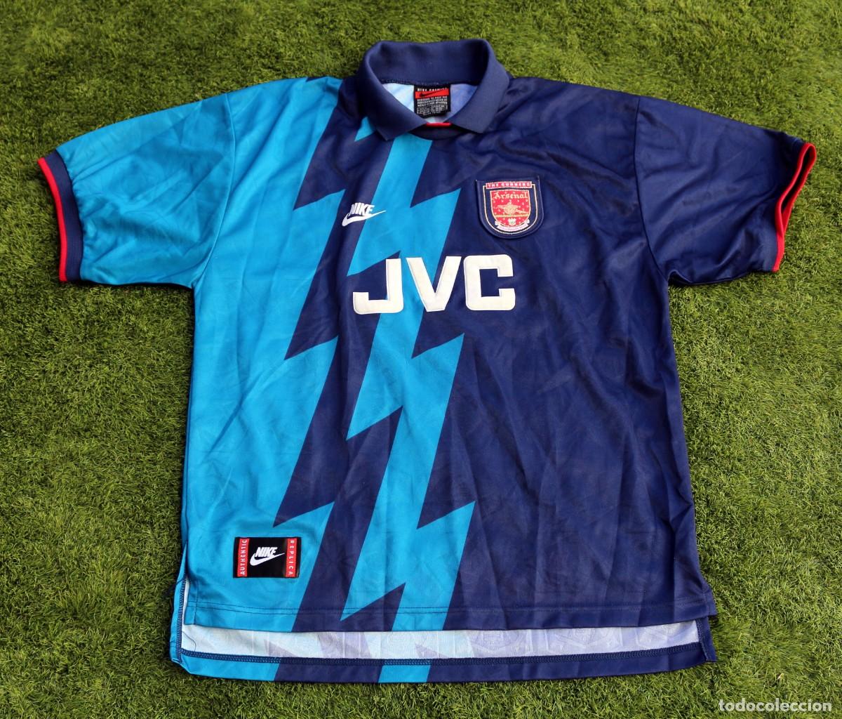 Sports collectibles: Camiseta de F&uacute;tbol del Arsenal Football Club 1995 - 96