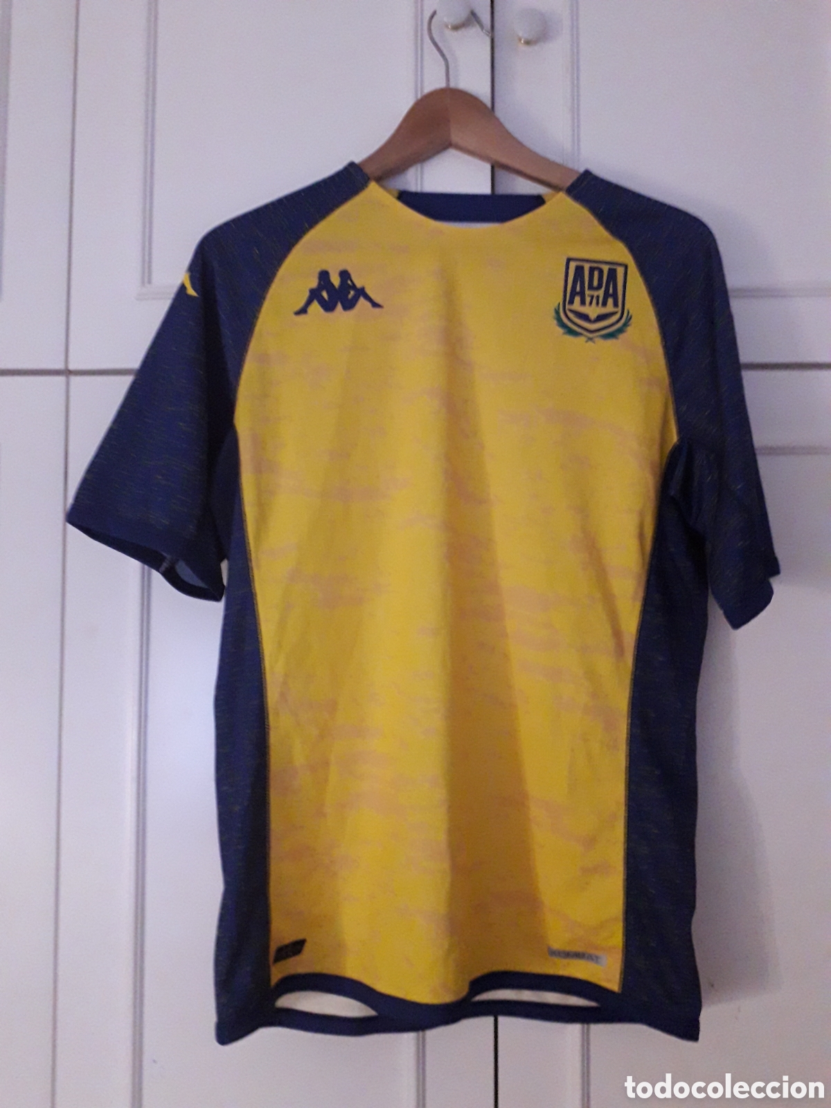 Colecionismo desportivo: Camiseta oficial AD Alcorc&oacute;n