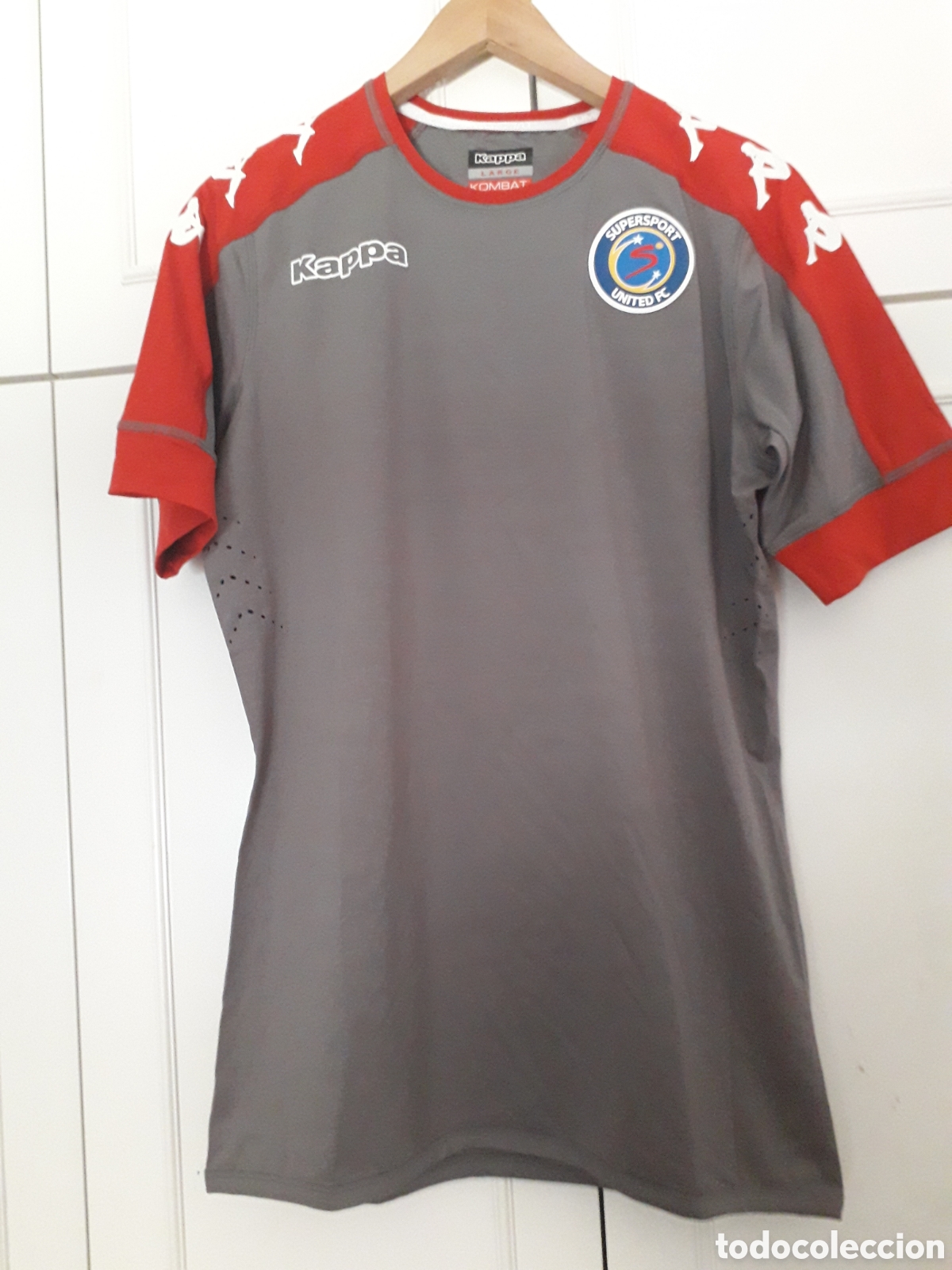Colecionismo desportivo: Camiseta oficial Supersport United de Sud&aacute;frica