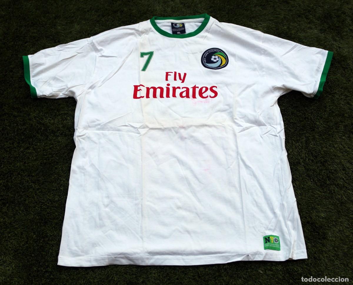 Sports collectibles: Camiseta de F&uacute;tbol del New York Cosmos 2015