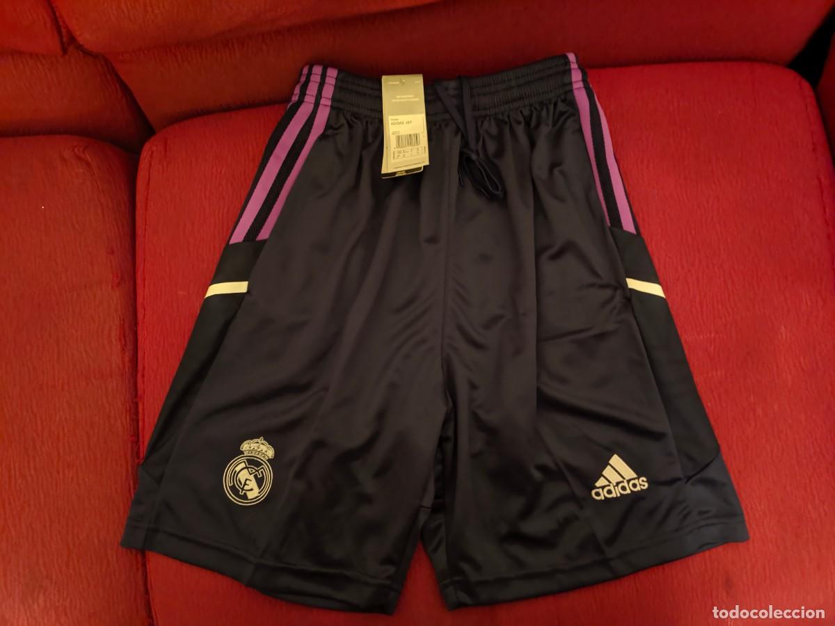 Colecionismo desportivo: Leer anuncio | Nueva a estrenar | Camiseta de Futbol | Talla M | Pantalon del Real Madrid