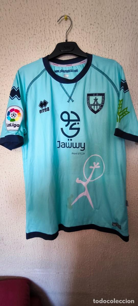 Sports collectibles: Original | Camiseta futbol shirt | Talla L | CD Numancia - 9 Higinio Marin - match worn