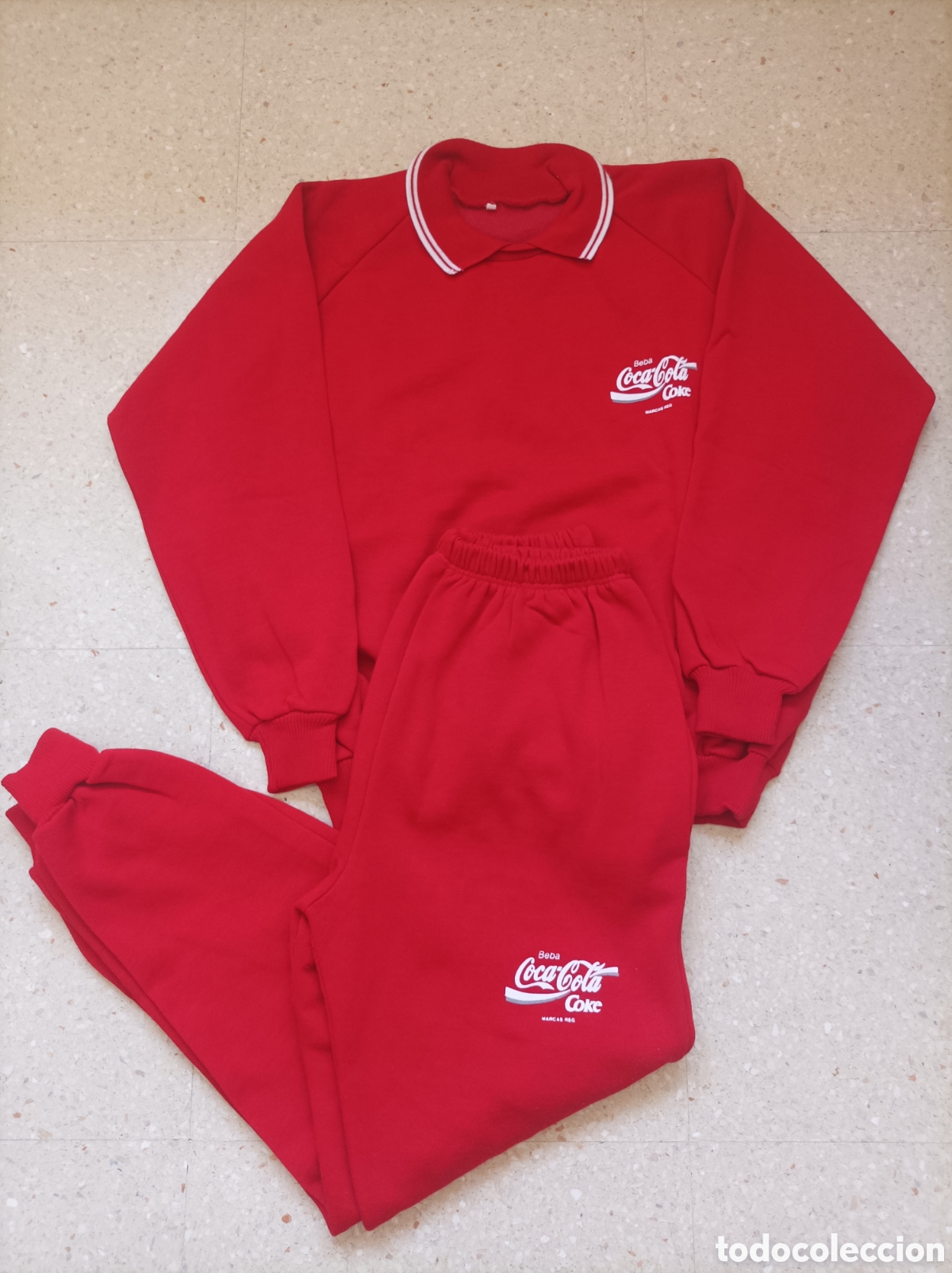 Sports collectibles: A&ntilde;os 80's Ch&aacute;ndal Coca-Cola rojo vintage unisex talla SG