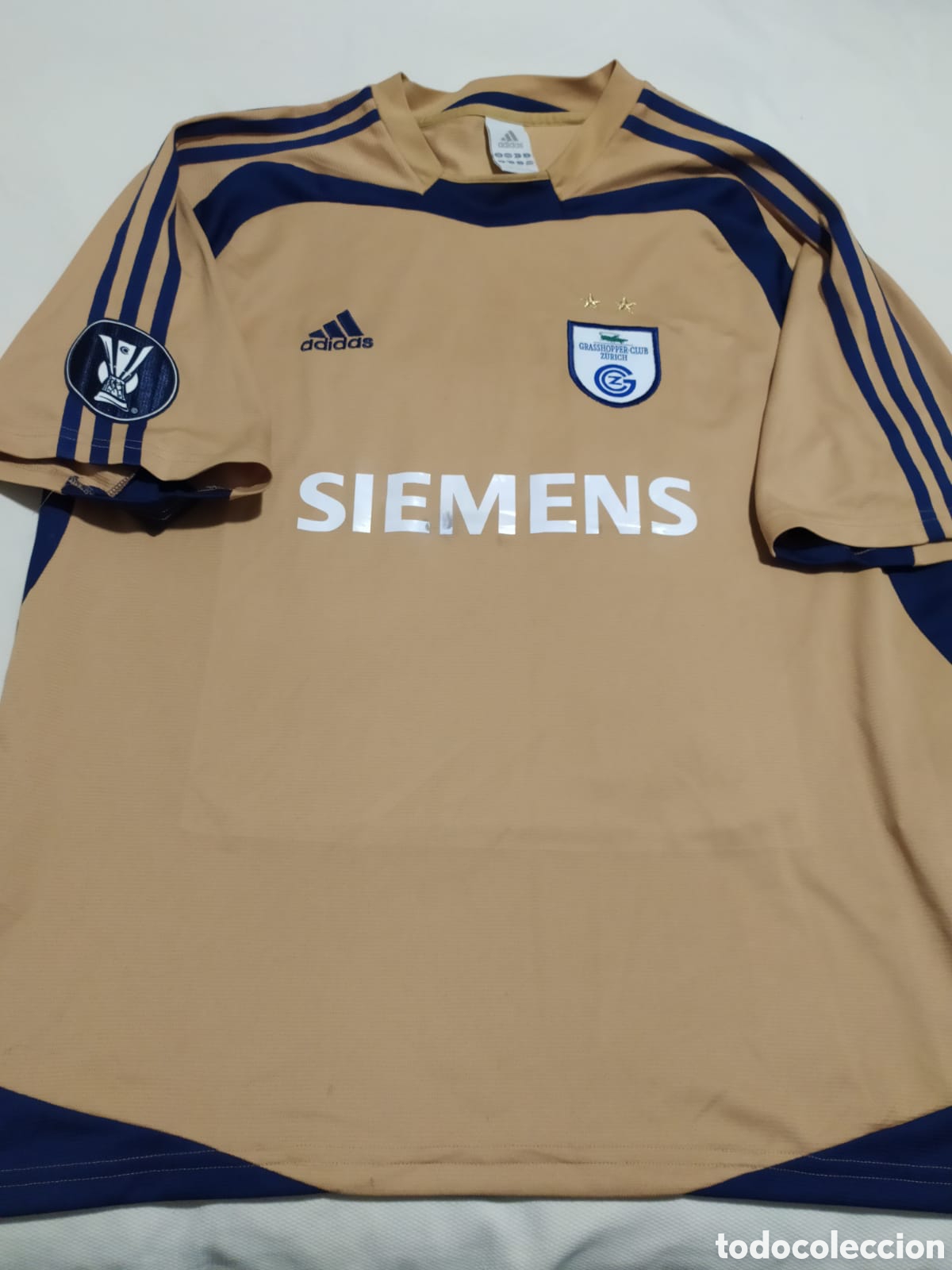 Sports collectibles: Camiseta away matchworn Grasshopers de Suiza
