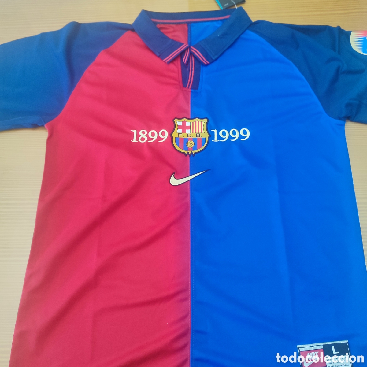 Coleccionismo deportivo: Increible Replica de Camiseta F.C. Barcelona retro de la temporada 1999 del centenario !! Nueva