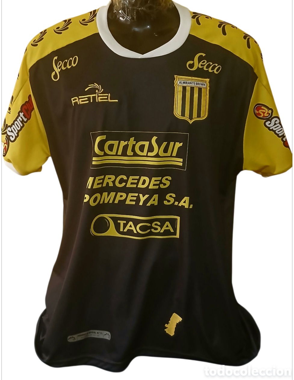 Coleccionismo deportivo: Camiseta Oficial Almirante Marr&oacute;n (Argentina) - N&uacute;mero 8 - Marca Retiel