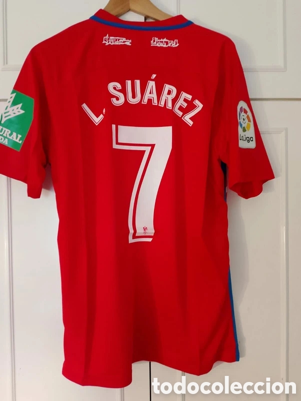 Coleccionismo deportivo: Camiseta Granada CF Luis Su&aacute;rez - Foto 2