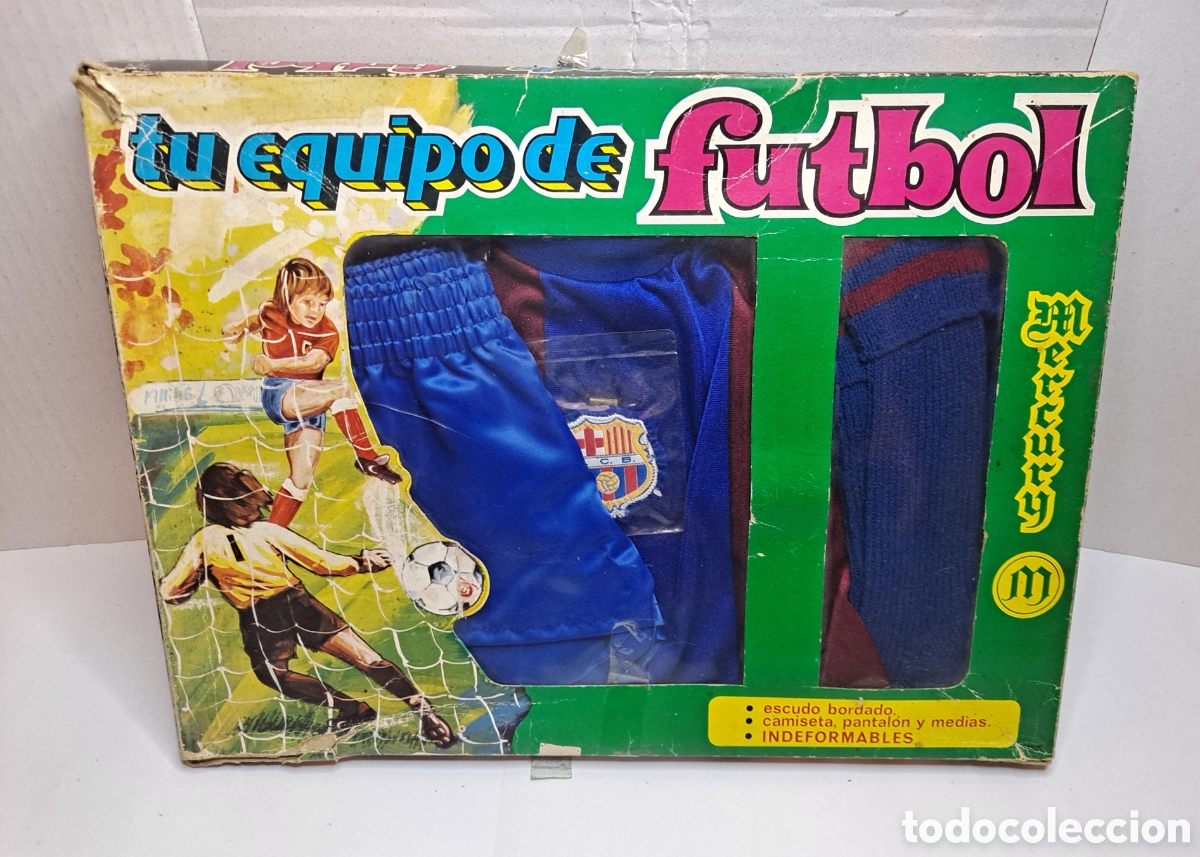 Sports collectibles: EQUIPO JUGADOR F&Uacute;TBOL F.C BARCELONA. BAR&Ccedil;A. A&Ntilde;OS 70-80. MERCURY. NUEVO EN CAJA. NI&Ntilde;O. TALLA 1. BARSA