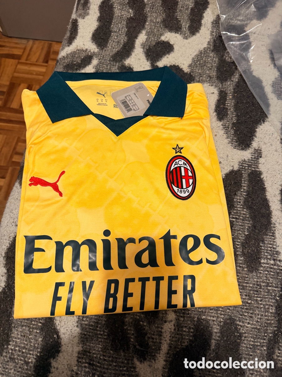 Coleccionismo deportivo: Camiseta de f&uacute;tbol Mil&aacute;n