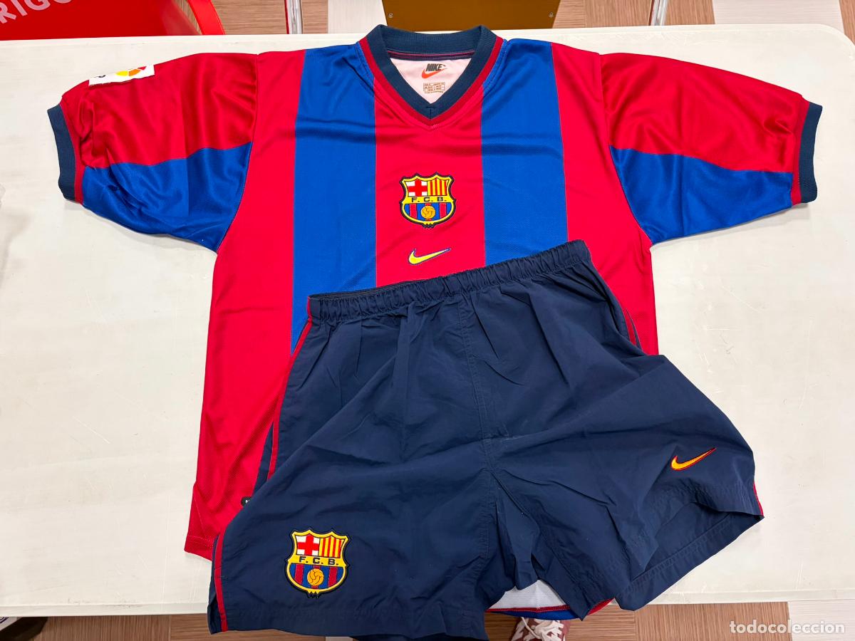 Coleccionismo deportivo: Camiseta + pantal&oacute;n FC Barcelona Nike original 2000s equipaci&oacute;n completa vintage LFP talla M