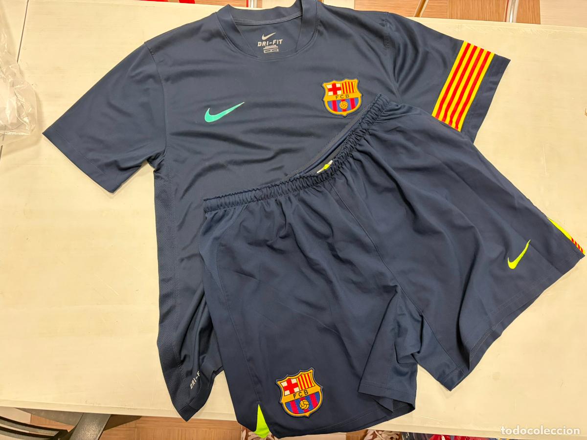 Coleccionismo deportivo: Conjunto Entrenamiento FC Barcelona Nike Dri-Fit Camiseta + Pantal&oacute;n Talla L
