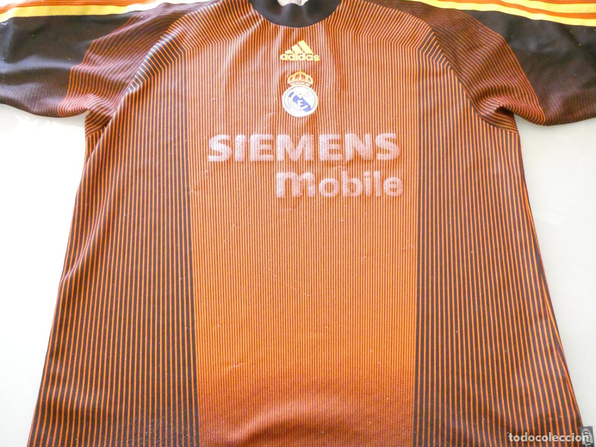 Coleccionismo deportivo: CAMISETA DE DEPORTES. F&Uacute;TBOL. PORTERO REAL MADRID CF 2003 2004. 150GR