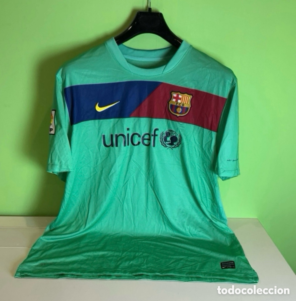 Coleccionismo deportivo: Camiseta F.C Barcelona a. Iniesta Original talla XL.