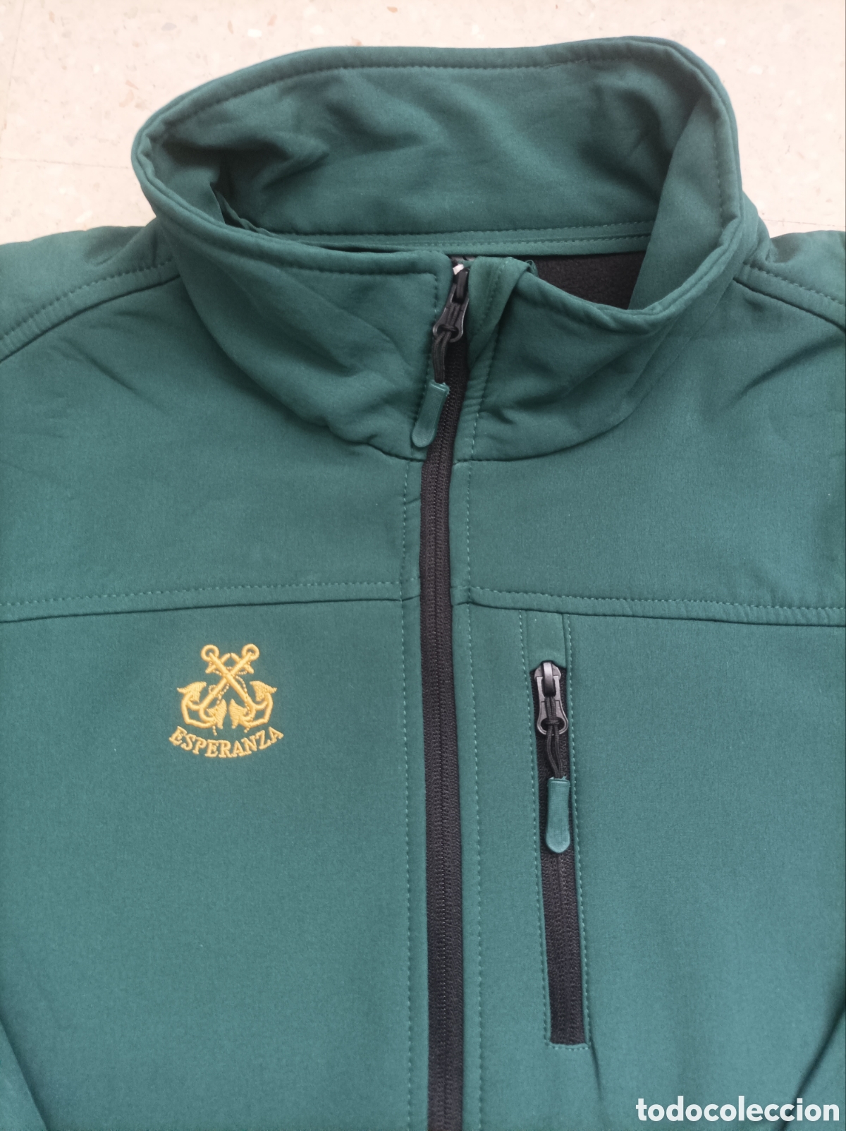 Coleccionismo deportivo: Chaqueta Esperanza de Triana Semana santa Sevilla talle m