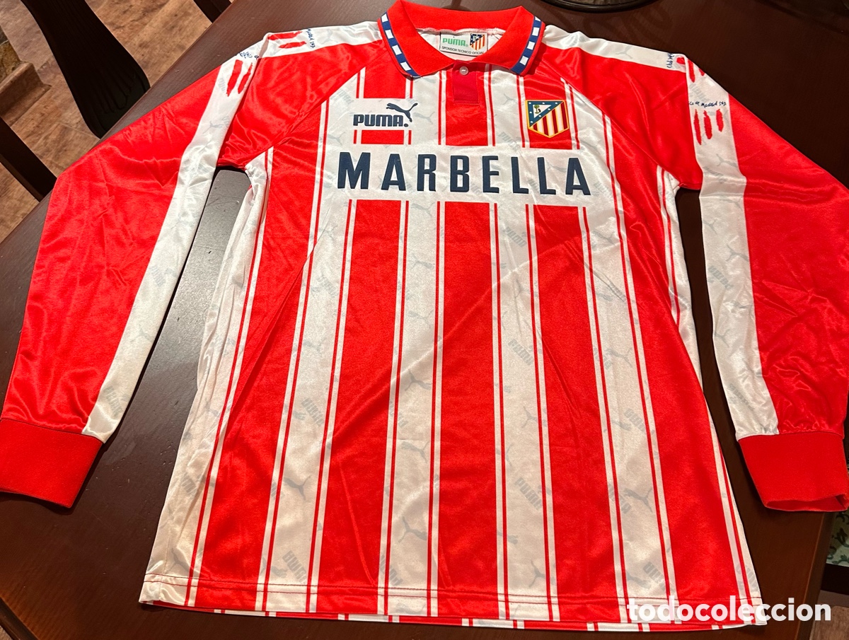 Coleccionismo deportivo: Camiseta Vintage Atl&eacute;tico, Madrid, m&aacute;s foto Futre firmada