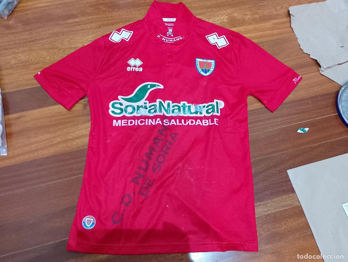 Coleccionismo deportivo: Camiseta de jugador de futbol del Numancia