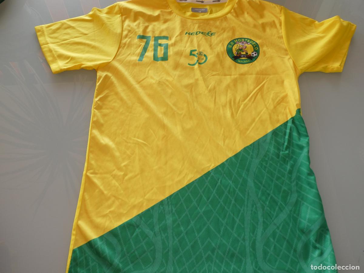 Coleccionismo deportivo: CAMISETA DE F&Uacute;TBOL MODESTO MALAGUE&Ntilde;O. U.D. MORTADELO 50 A&Ntilde;OS 1972 2022 M&Aacute;LAGA. 120GR