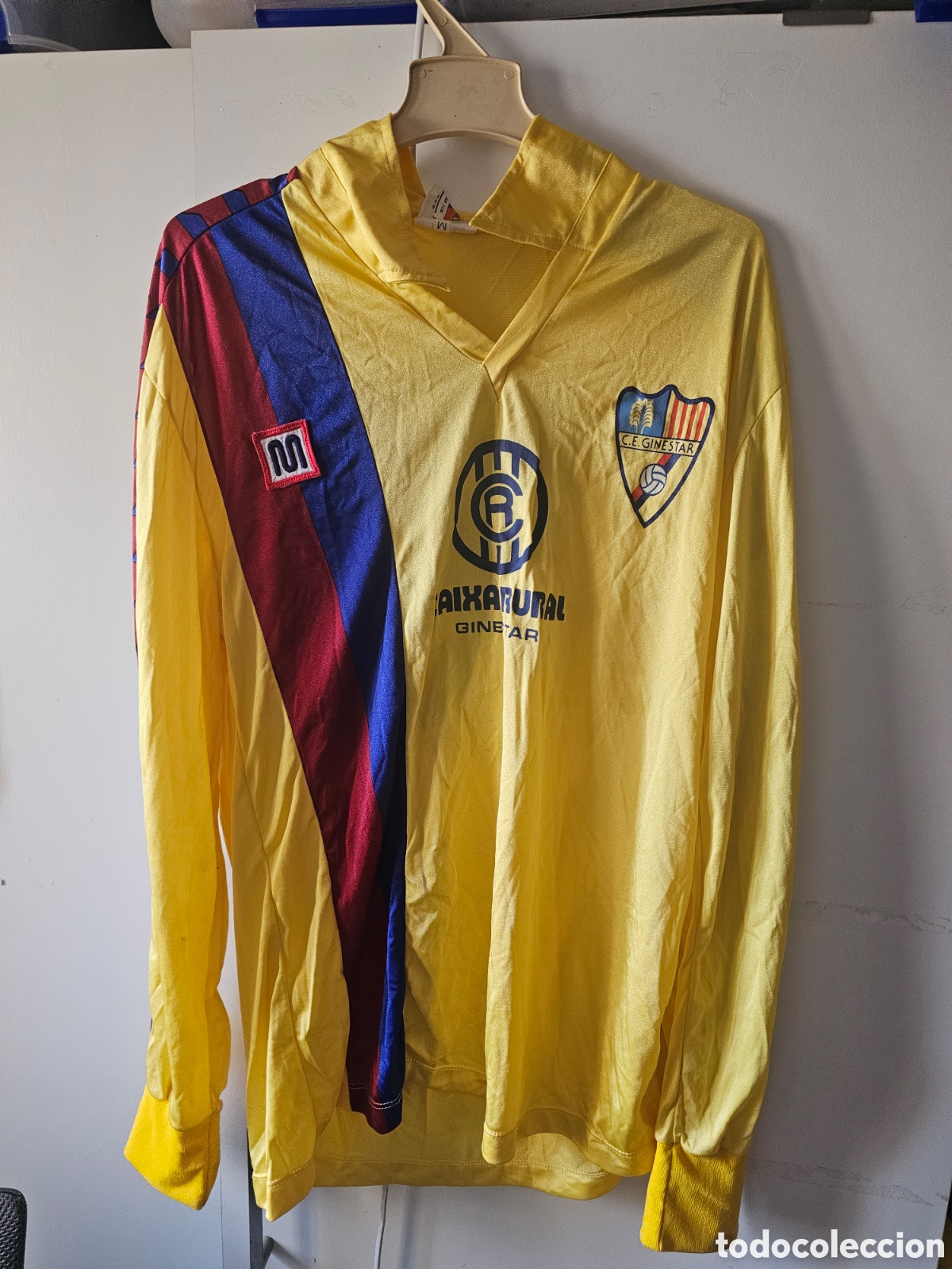 Coleccionismo deportivo: Camiseta de f&uacute;tbol meyba