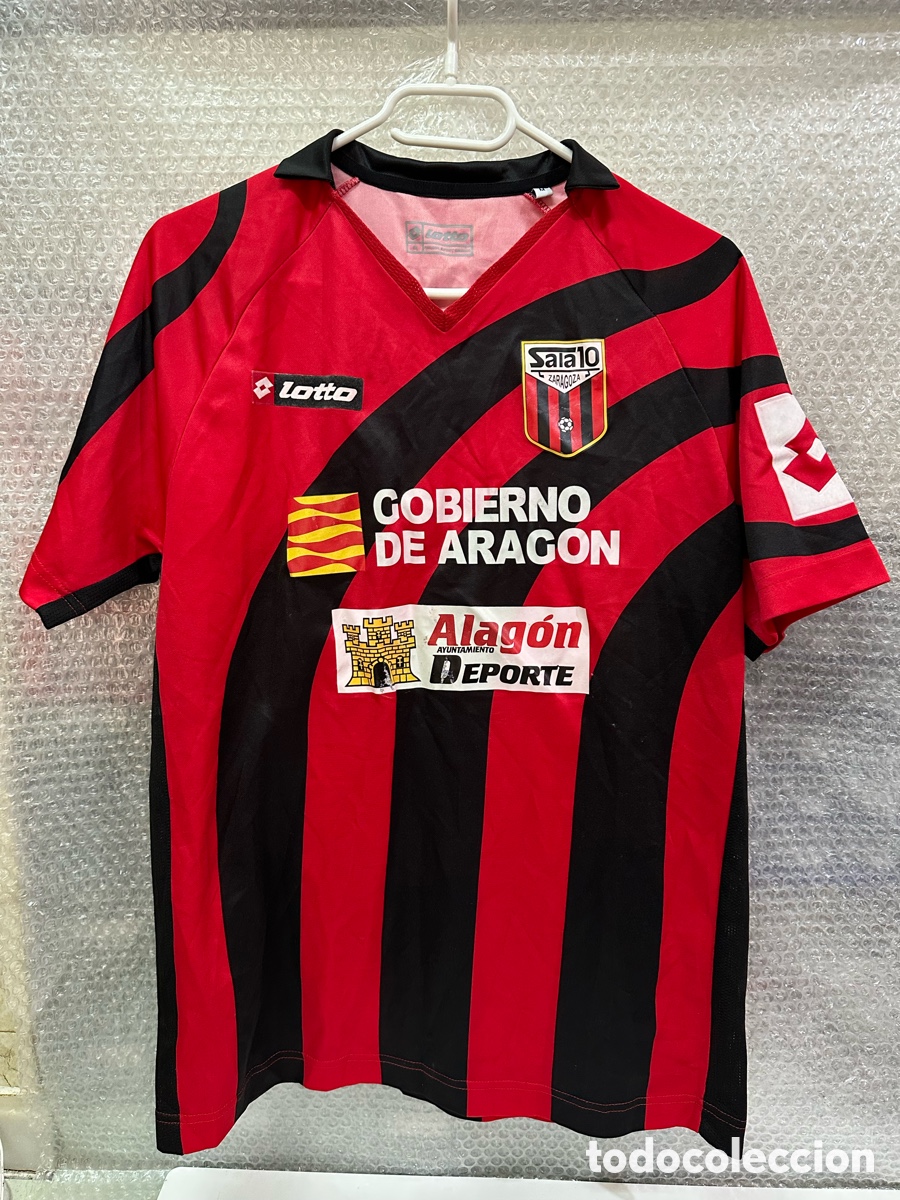 Sports collectibles: Antigua Camiseta deportiva de F&uacute;tbo Sala10 ZARAGOZA TALLA -M-