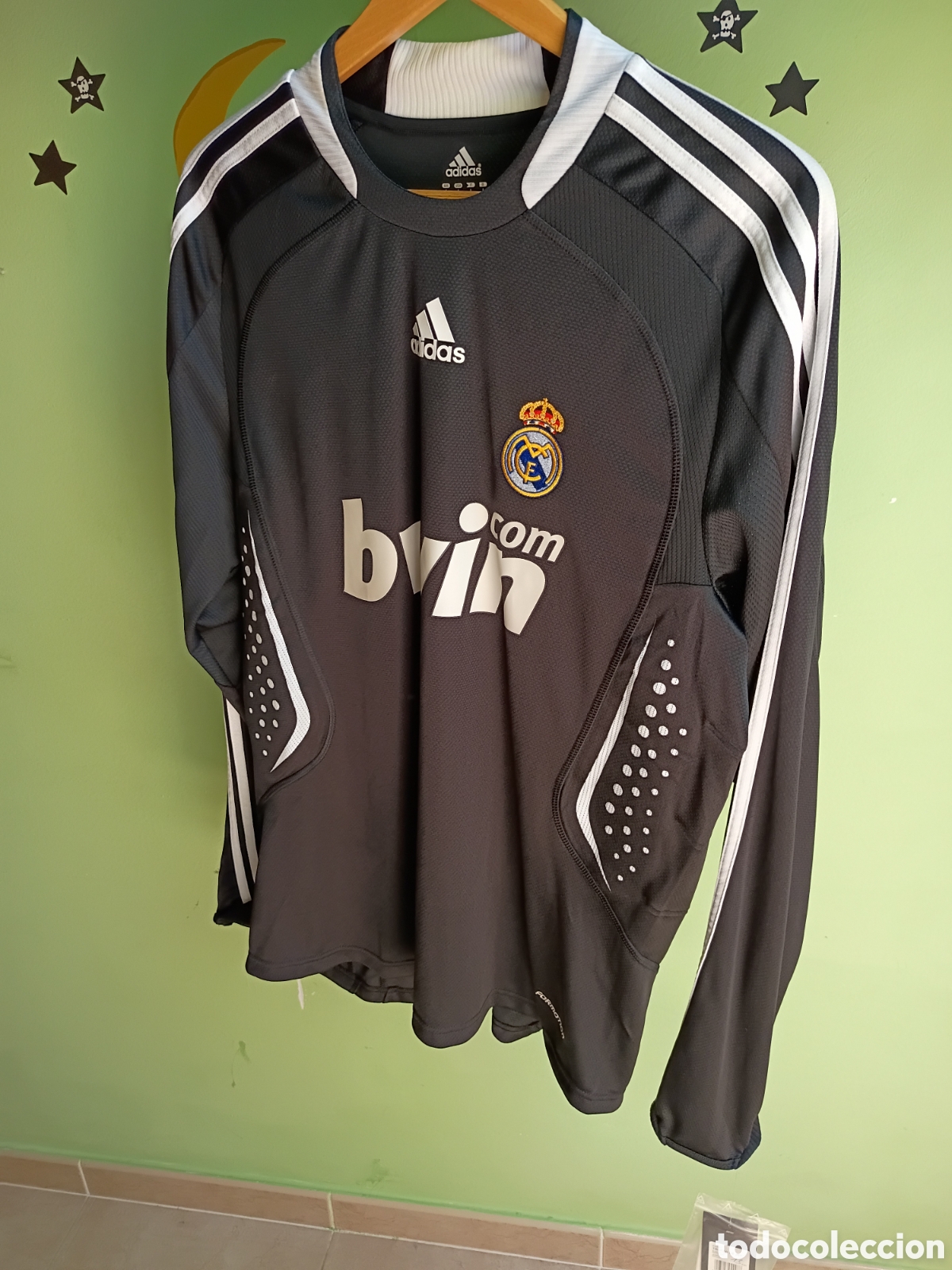 Coleccionismo deportivo: Camiseta versi&oacute;n formaci&oacute;n portero antigua nueva con etiqueta original aut&eacute;ntica
