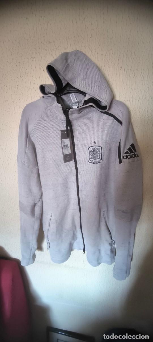 Coleccionismo deportivo: Nueva a estrenar | Camiseta Futbol | Talla M | Chaqueta prematch Seleccion de Espa&ntilde;a player