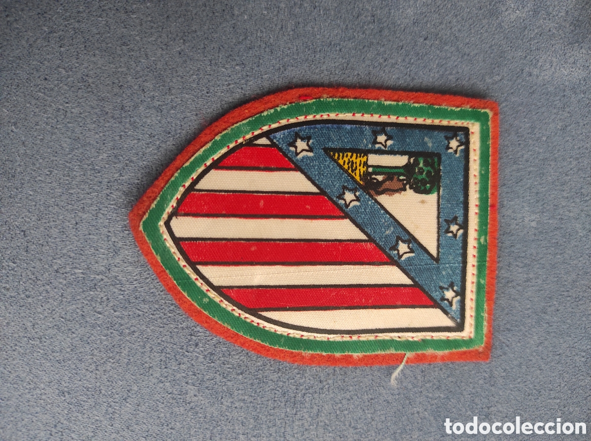 Coleccionismo deportivo: Atl&eacute;tico de Madrid. Escudo camiseta a&ntilde;os 70
