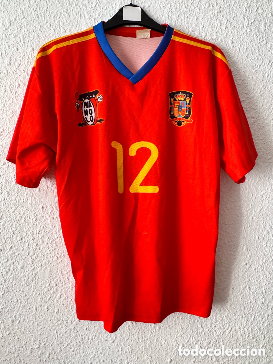 Coleccionismo deportivo: Antigua Camiseta deportiva de F&uacute;tbol el bombo de Espa&ntilde;a N&deg;12 TALLA -L- Manolo