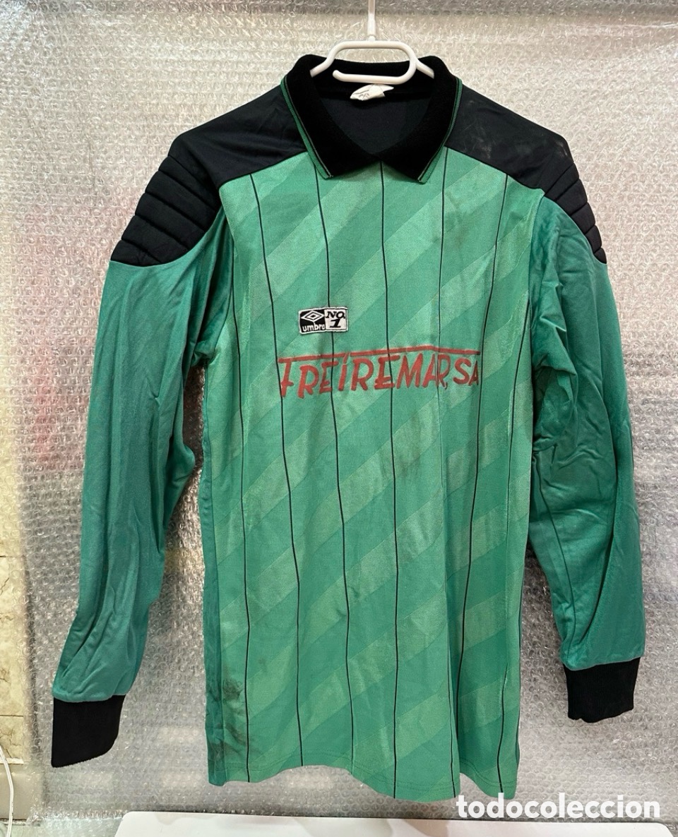 Sports collectibles: Antigua Camiseta manga larga deportiva de F&uacute;tbol FREIREMA,SA N 1 TALLA -M-