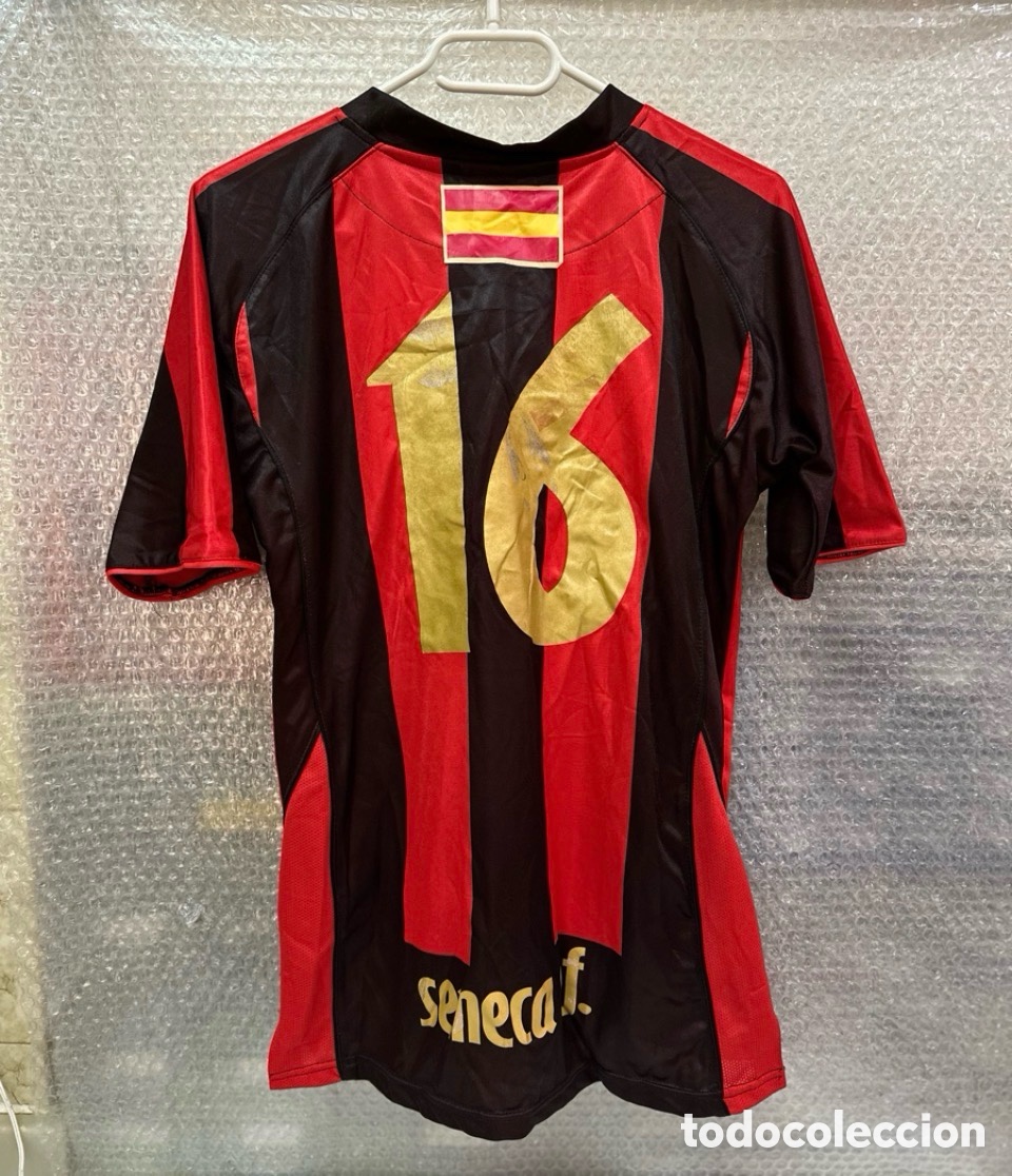 Sports collectibles: Antigua Camiseta deportiva ESPA&Ntilde;A N 16 TALLA -S- BENISER